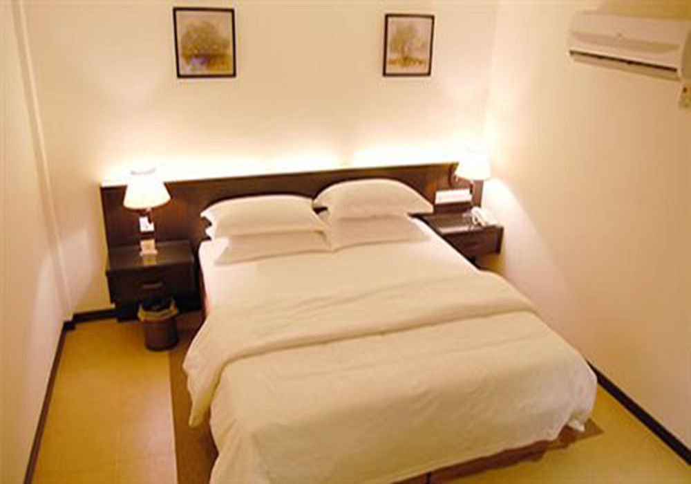 E-Red Hotel Bandar Perda Bukit Mertajam Bagian luar foto
