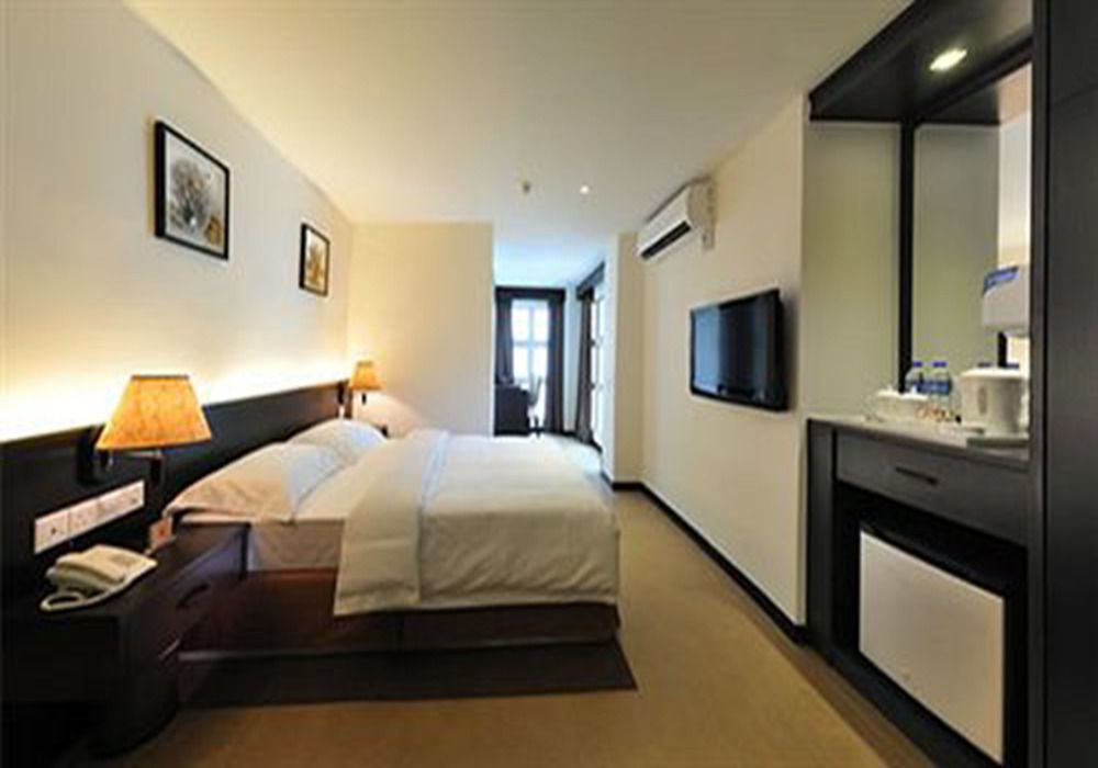 E-Red Hotel Bandar Perda Bukit Mertajam Bagian luar foto